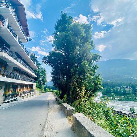 Snow Clad Riverview Hotel & Resort, Manali Esterno foto