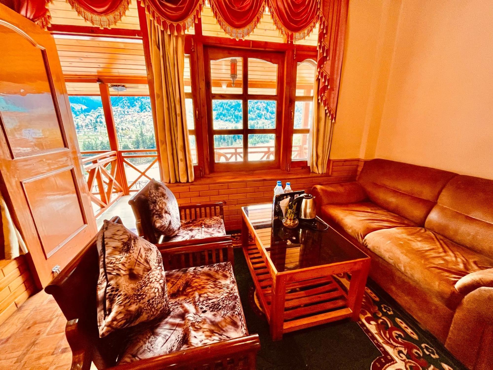 Snow Clad Riverview Hotel & Resort, Manali Esterno foto