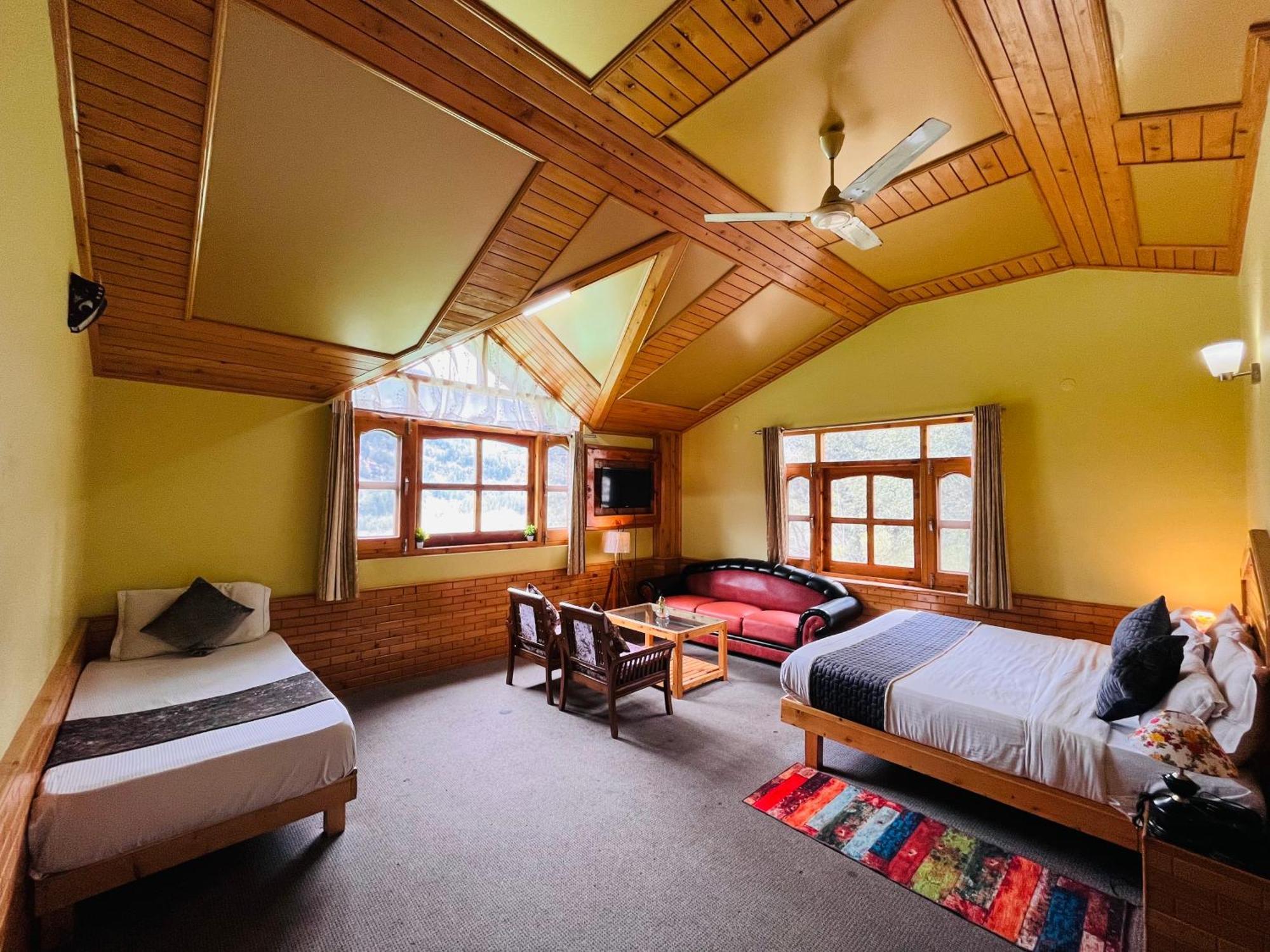 Snow Clad Riverview Hotel & Resort, Manali Esterno foto