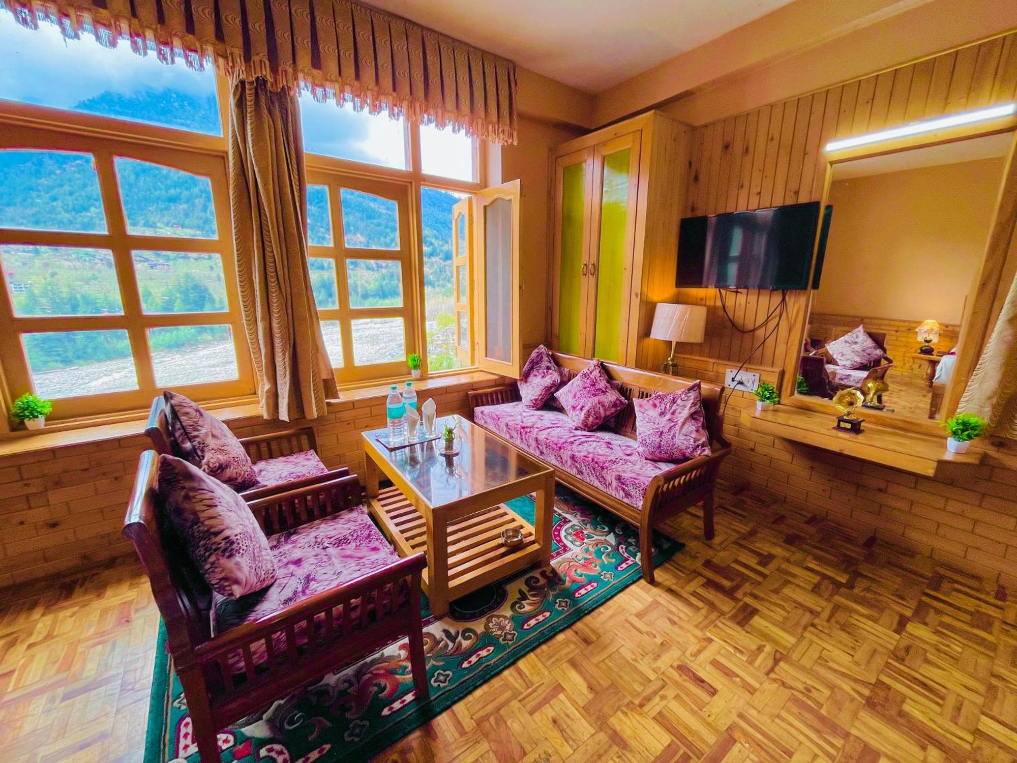 Snow Clad Riverview Hotel & Resort, Manali Esterno foto