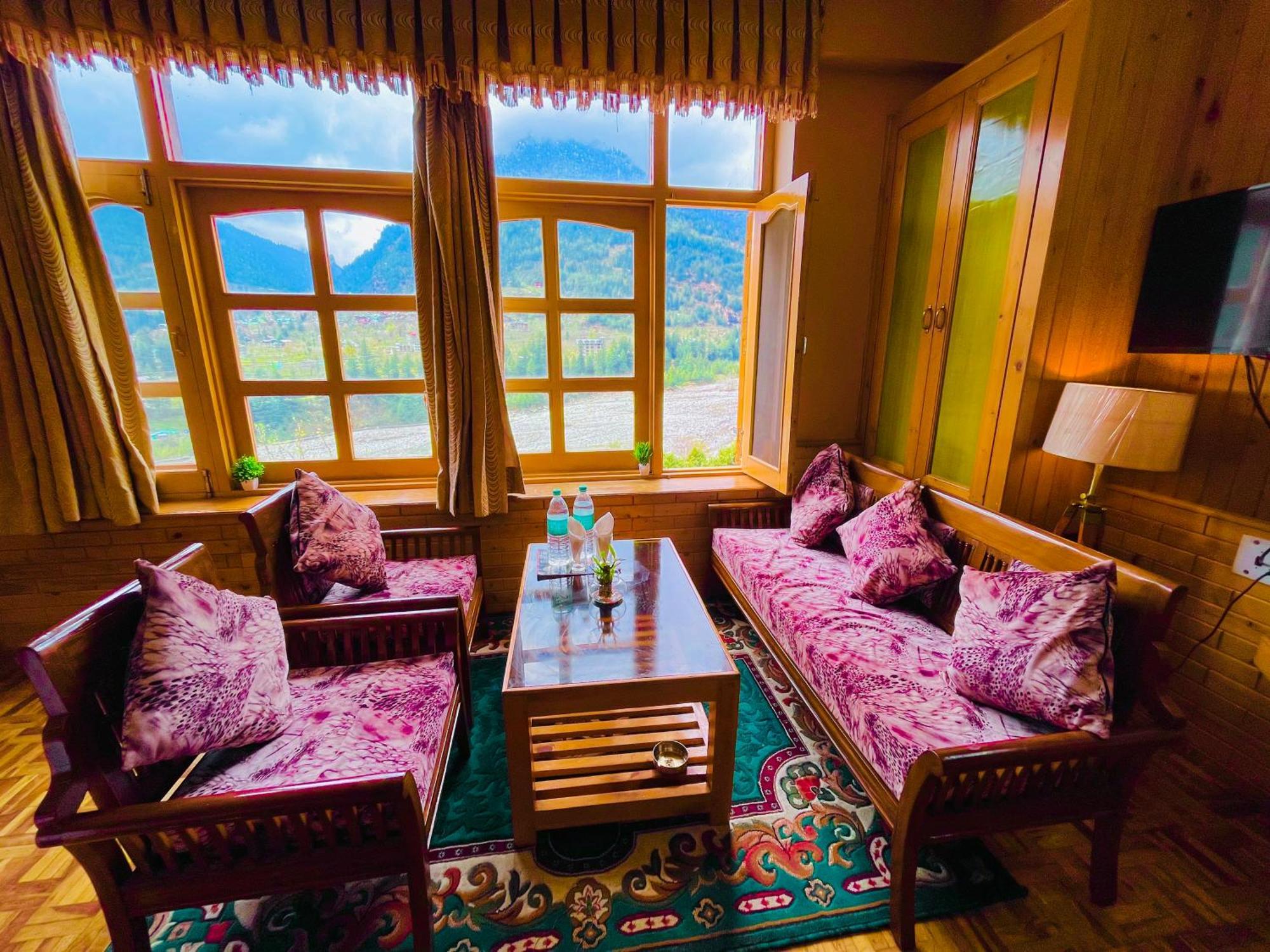 Snow Clad Riverview Hotel & Resort, Manali Esterno foto