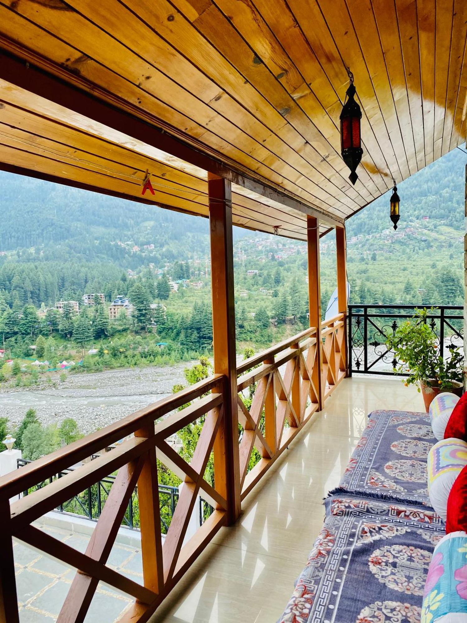 Snow Clad Riverview Hotel & Resort, Manali Esterno foto