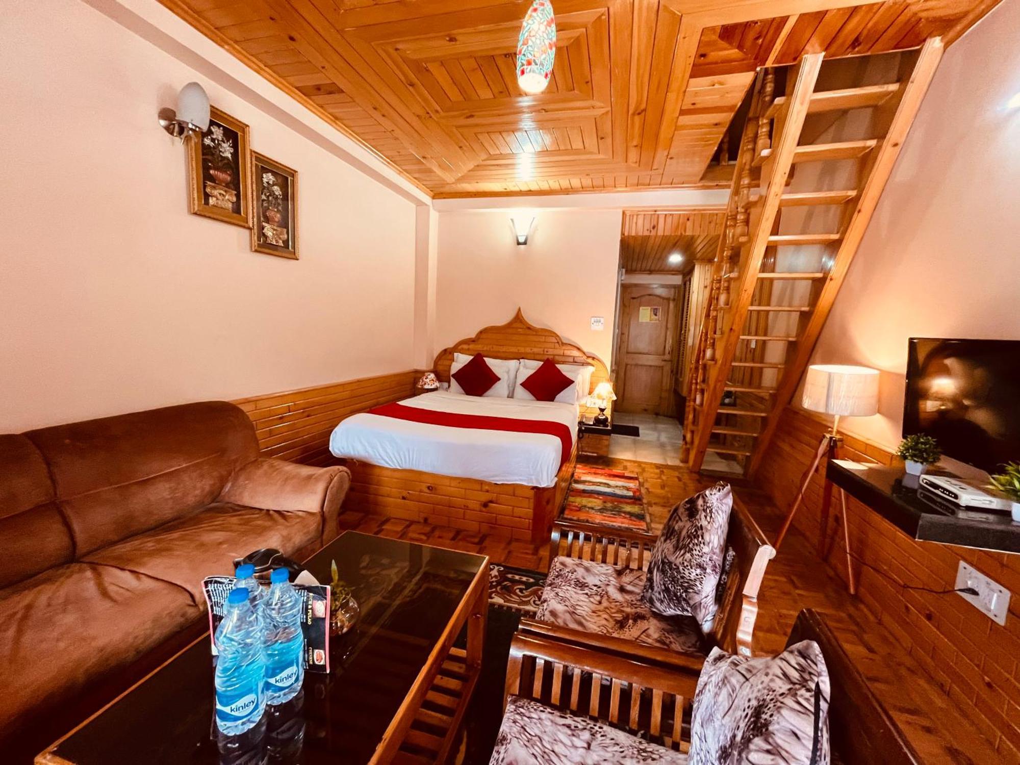 Snow Clad Riverview Hotel & Resort, Manali Esterno foto