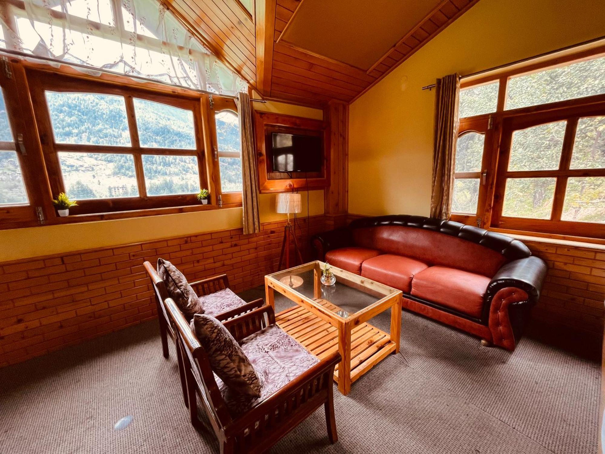 Snow Clad Riverview Hotel & Resort, Manali Esterno foto