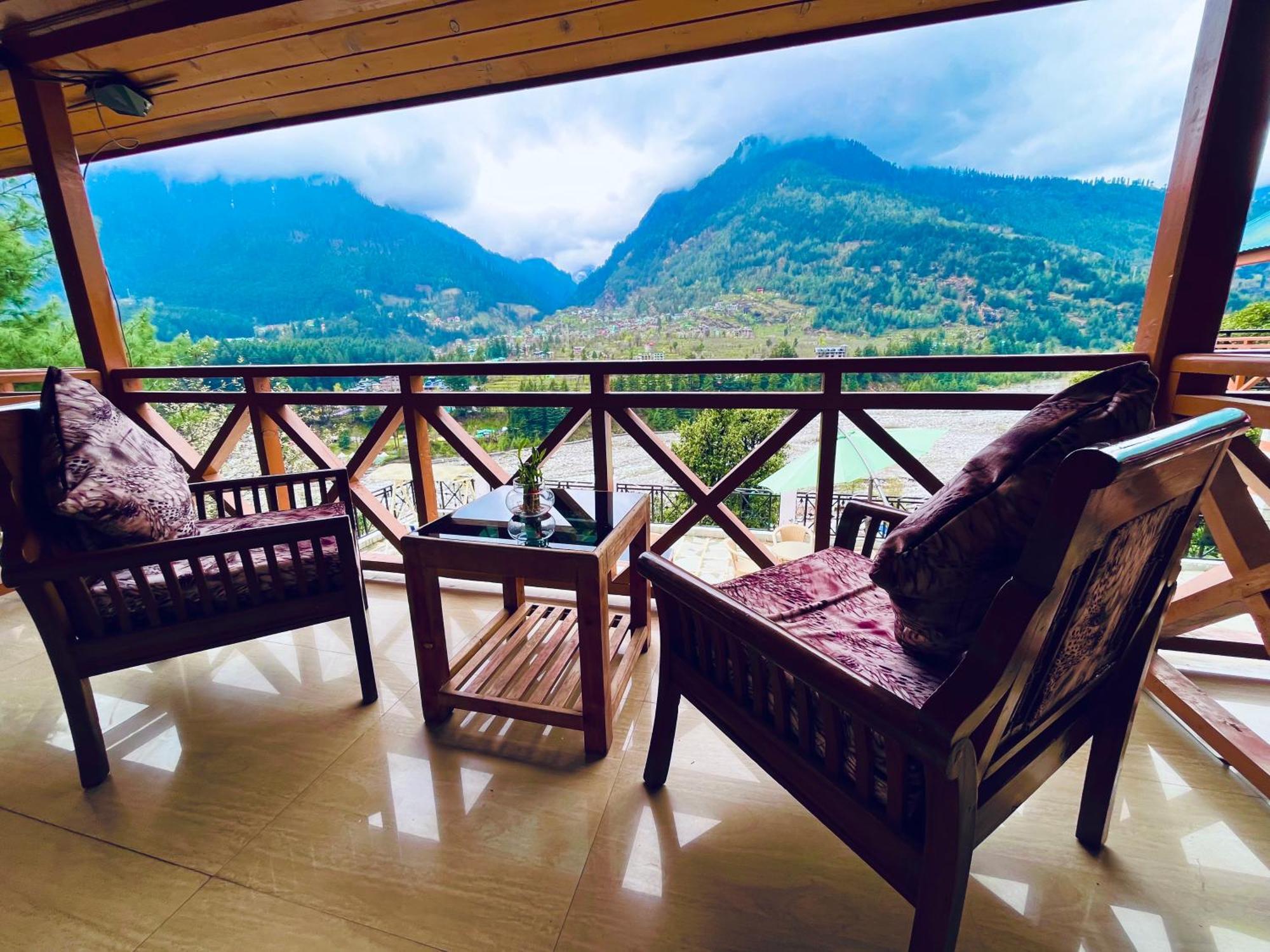 Snow Clad Riverview Hotel & Resort, Manali Esterno foto